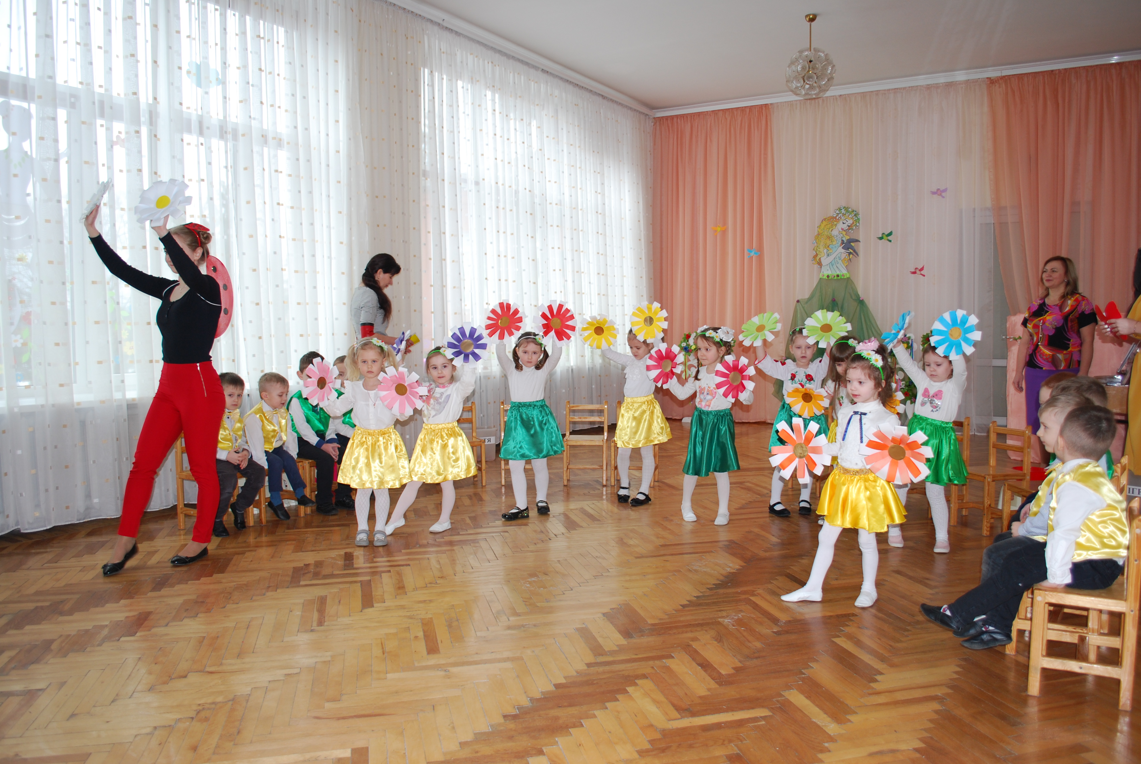 Квіти з бедриком на весняній галявині