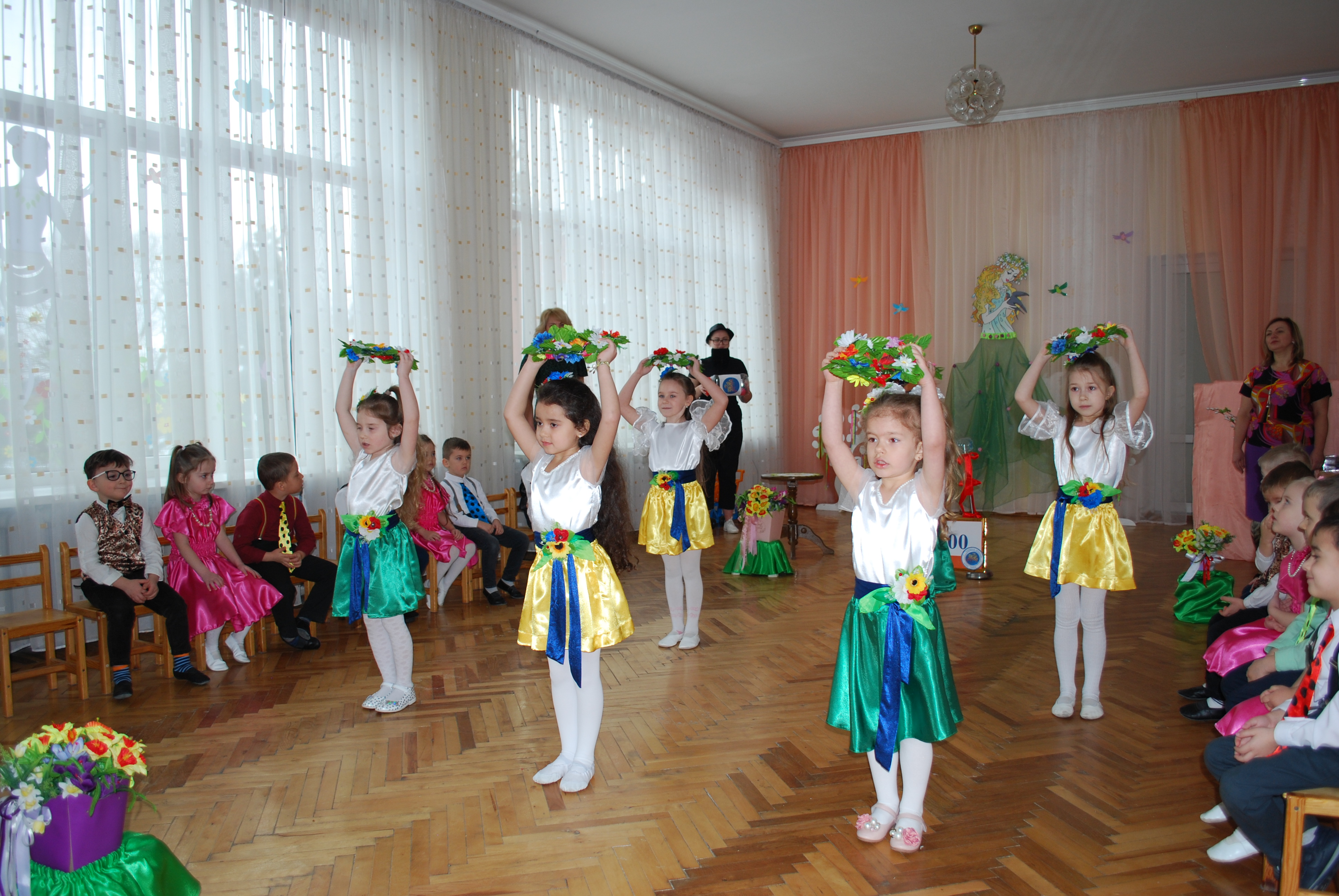 Таночок з віночками